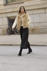 Brax_fall_winter_2025_original_DOB_4_S_Prospekt_S_3_Curly_371